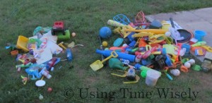 Organizing outside toy chest